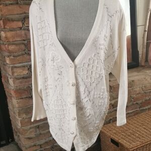 Vintage 80s Maggie Lawrence white beaded v neckline cardigan. Size18/20